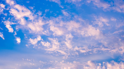 Naklejka na ściany i meble blue cloudy sky background