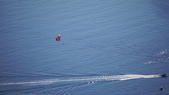 Parasailing Close up 
