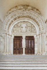 Fototapeta na wymiar Kathedrale Saint Lazar