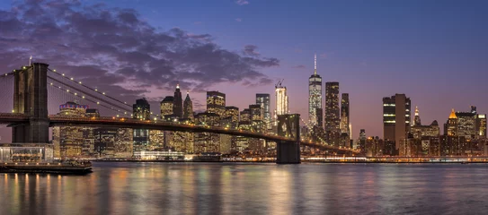 Foto op Plexiglas ブルックリン橋とニューヨークの夜景 © hit1912