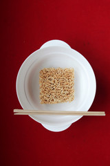instant noodle in the white bowl 