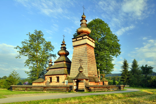 dawna drewniana  cerkiew łemkowska w Kwiatoniu, UNESCO