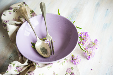 Summer table setting