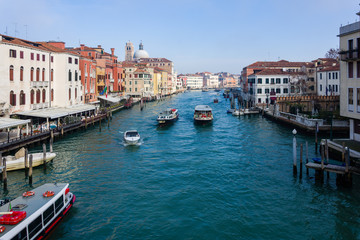 Fototapeta na wymiar The Grand Canal in Venice shot from Ponte dei Scalzi