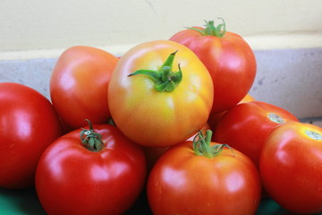 pile of red ripe tomatoes