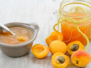 confiture d'abricots du roussillon,d'été