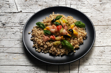 Salat av bygg Ensalada de cebada Barley салат из ячменя salad Insalata d'orzo Salat von 大麦沙拉 Gerste Saláta árpa Sałatka z jęczmienia 大麦のサラダ Salada
