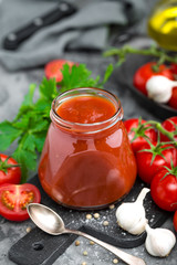 Tomato paste and fresh tomatoes, tomatos puree