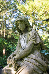 Fototapeta na wymiar Frauenstatue
