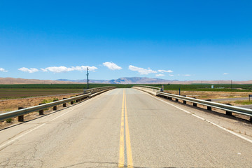Fototapeta premium Open Highway Blue Sky