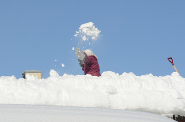 屋根の雪下ろし