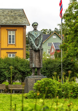 Statue of King Haakon VII of Norway in Tromso, Norway. Haakon VII was the first king of Norway after the 1905 dissolution of the union with Sweden.