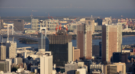 日本の東京都市景観（東京湾などを望む）