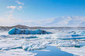 Fototapeta na wymiar Floating iceberg at Jokulsarlon lagoon, Iceland