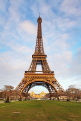 Fototapeta na wymiar Eiffel Tower at winter time in Paris, France