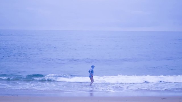Marche sur la plage