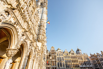 Fototapeta na wymiar Morning view on the buildings at the Grand place central square in the old town of Brussels during the sunny weather in Belgium