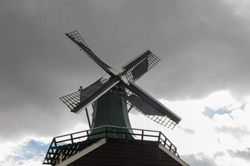 Obraz premium Row of windmills of the Zaanse Schans in Holland, the Netherlands