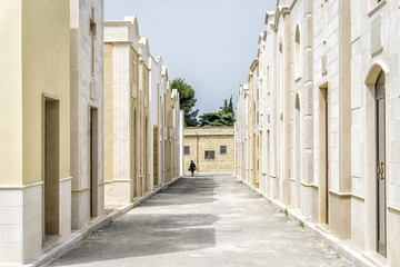 Obraz premium Modern cemetery with family graves in Italy
