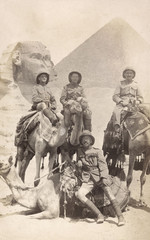 Soldiers Pose - Sphinx. Date: circa 1918