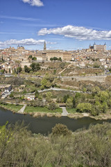 Fototapeta na wymiar panoramic of the city of toledo in spain