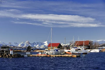 No drill light filtering roller blinds Port Yachts and fishing boats-Maurnes Bathavna marina. Sortland Kommune-Hinnoya-Nordland fylke-Norway. 0024