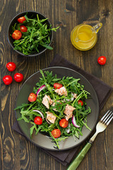 Salad with arugula and tuna. Diet food.