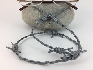 Glasses Chain Barbed wire