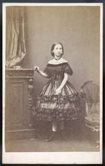 Costume - Girl - Photo - circa 1860. Date: circa 1860