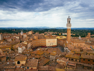 Fototapeta na wymiar Panoramic view Piazza del Campo square in Siena, Italy