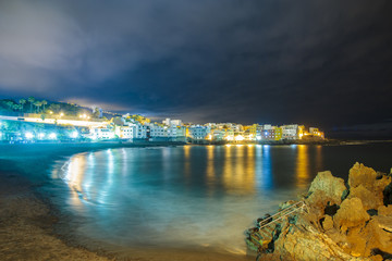 Fototapeta na wymiar Playa Jardin.Puerto de la Cruz, Spain.night photography