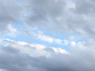 Lichtblick in Wolkendecke