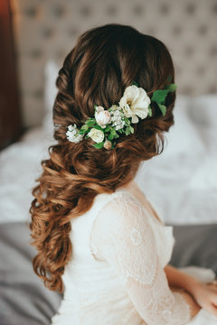 Beautiful bride with fashion wedding hairstyle In a hotel