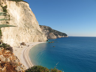 menschenleerer strand,