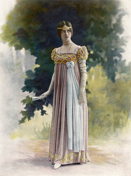 Cleo De Merode - 1900. Date: 1900