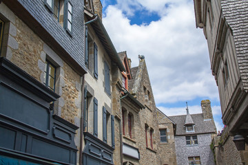 Maisons à colombages dans le centre du Mont saint Michel, Normandie, France