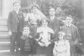 Fototapeta na wymiar Dan Leno - Family Postcard. Date: 1860 - 1904