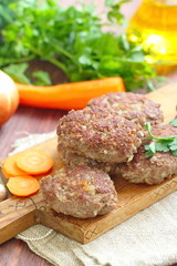Cutlets with vegetables and herbs