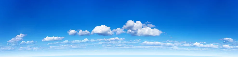 Foto op Canvas Panorama van de blauwe lucht met wolken © yuri_61