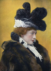 Jane Hading - Hat 1900. Date: 1900