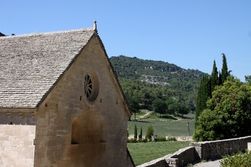 abbaye notre dame de Sénanque à Gordes dans le Vaucluse