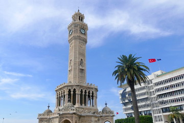 Fototapeta premium Clock tower in Arabic style in the center of Izmir. It is one of the most famous and distinctive points of the city.