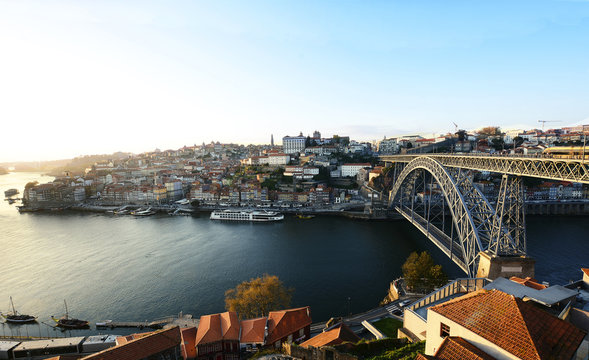 Dom luis bridge and Douro river, Portugal.