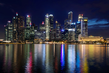 Fototapeta na wymiar Singapore skyline at the Marina during twilight.