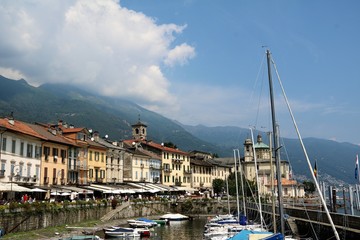 Fototapeta na wymiar Waterfront in Cannobio at Lake Maggiore, Piedmont Italy 