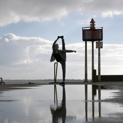 La Jeune Fille et le Grand Ecart 2