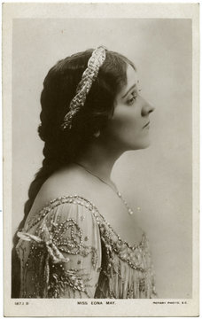 Edna May . Date: circa 1905