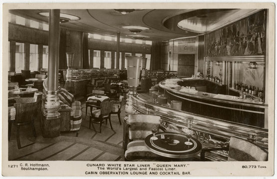 Queen Mary Ocean Liner  observation lounge and  cocktail bar. Date: 1936