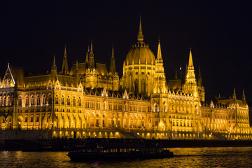 Naklejka premium Parliament of Hungary in the night capital of the country Budapest 