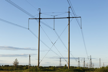 High voltage support